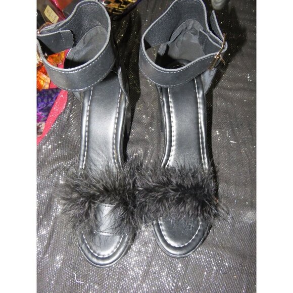 Chunky Platform Ankle buckle Feather embellished heels size 41 or US 9 - Picture 4 of 14